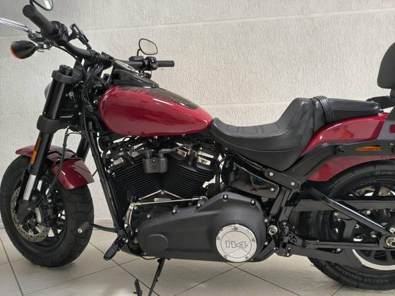 HARLEY-DAVIDSON SOFTAIL FAT BOB 114 